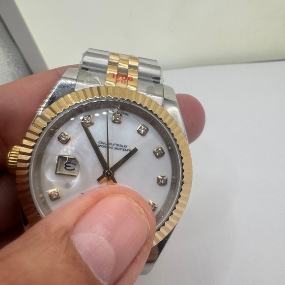 Watch - Picture 4 of 15